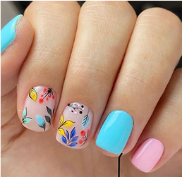 Dibujo a mano alzada en uñas